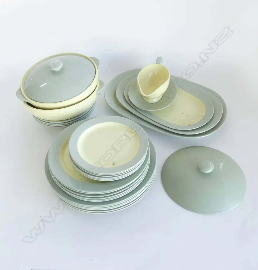 SPODE 'MEADOWSWEET' PART DINNER SERVICE Image 1++