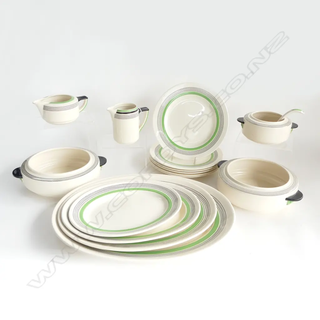 16 PCE 1930s ROYAL DOULTON 'RADIANCE' PART DINNER SERVICE Image 1++