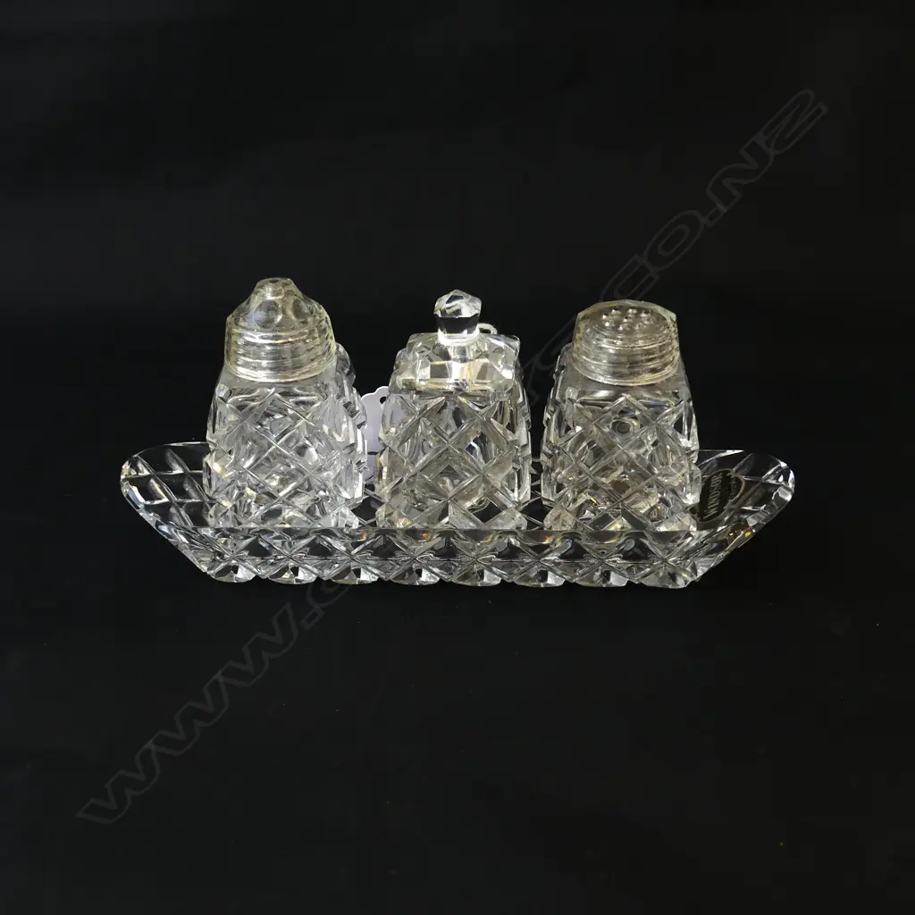  WINDSOR CUT CRYSTAL CONDIMENT SET Image 1++