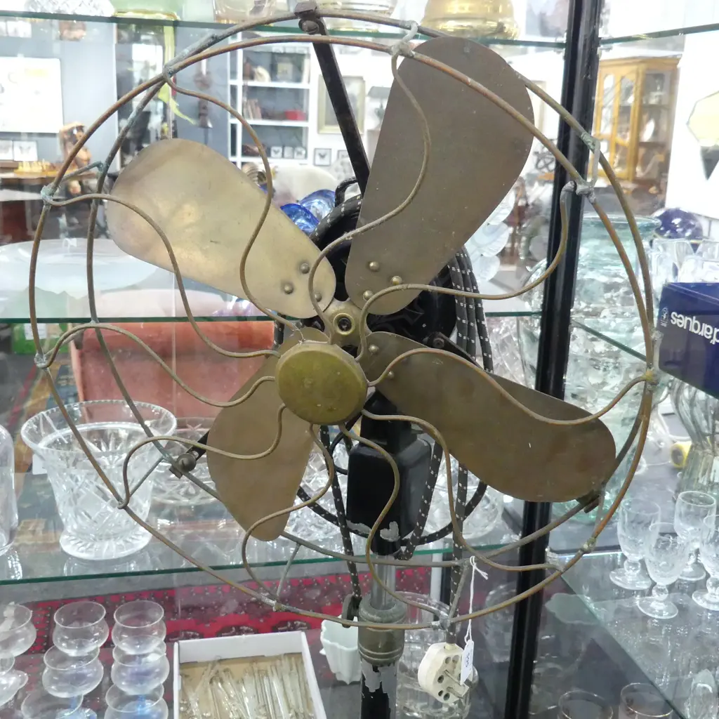 VINTAGE WESTINGHOUSE UPRIGHT FAN H.1400mm NOT RUNNING Image 1++