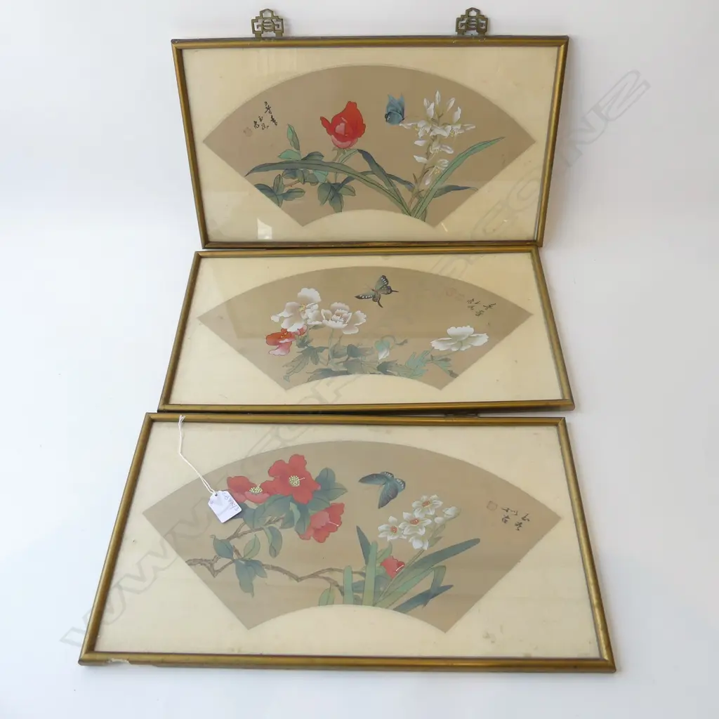 3 ORIENTAL WC FAN DESIGNS, FRAMED 260x460mm Image 1++