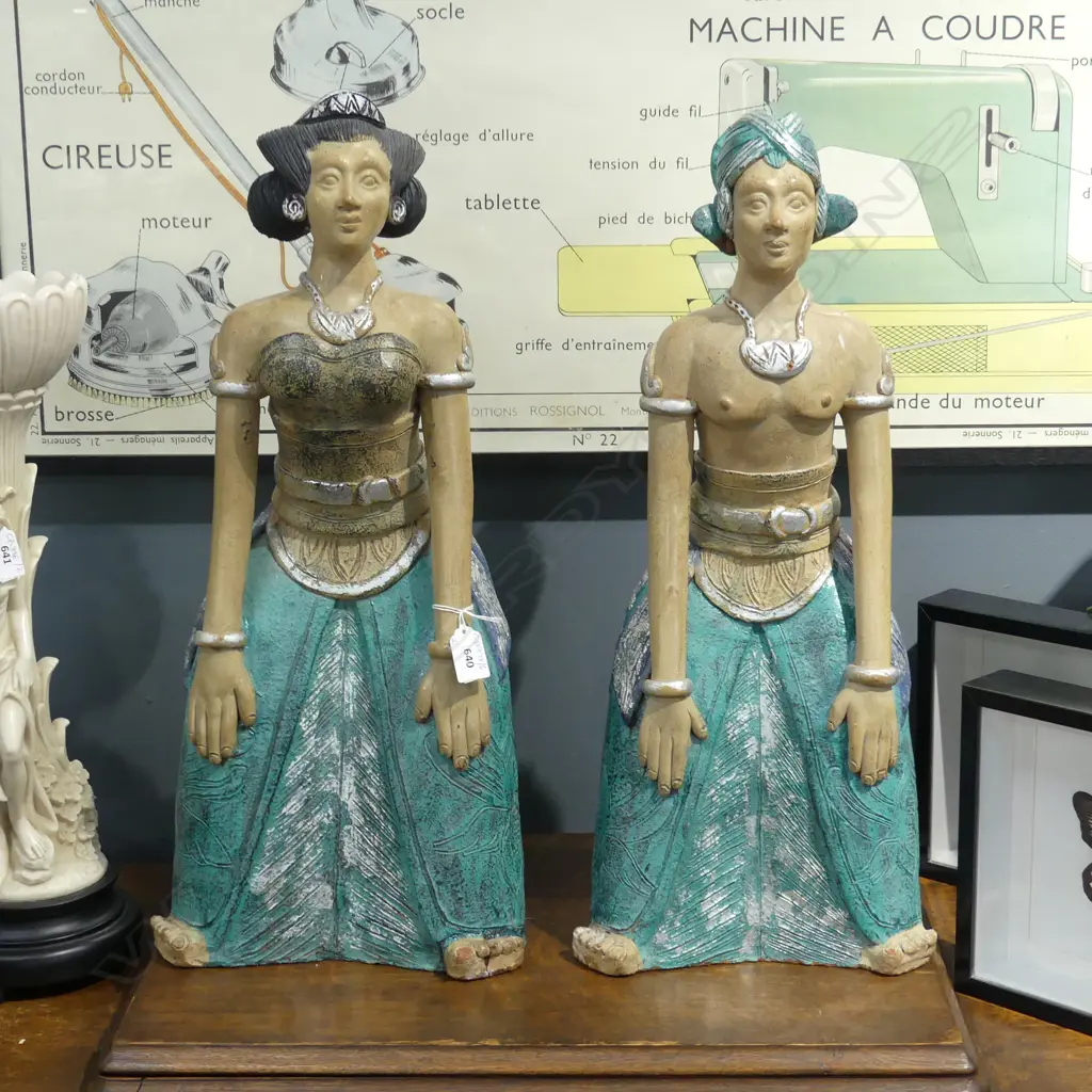 2 INDONESIAN CERAMIC FIGURES H.570mm Image 1++