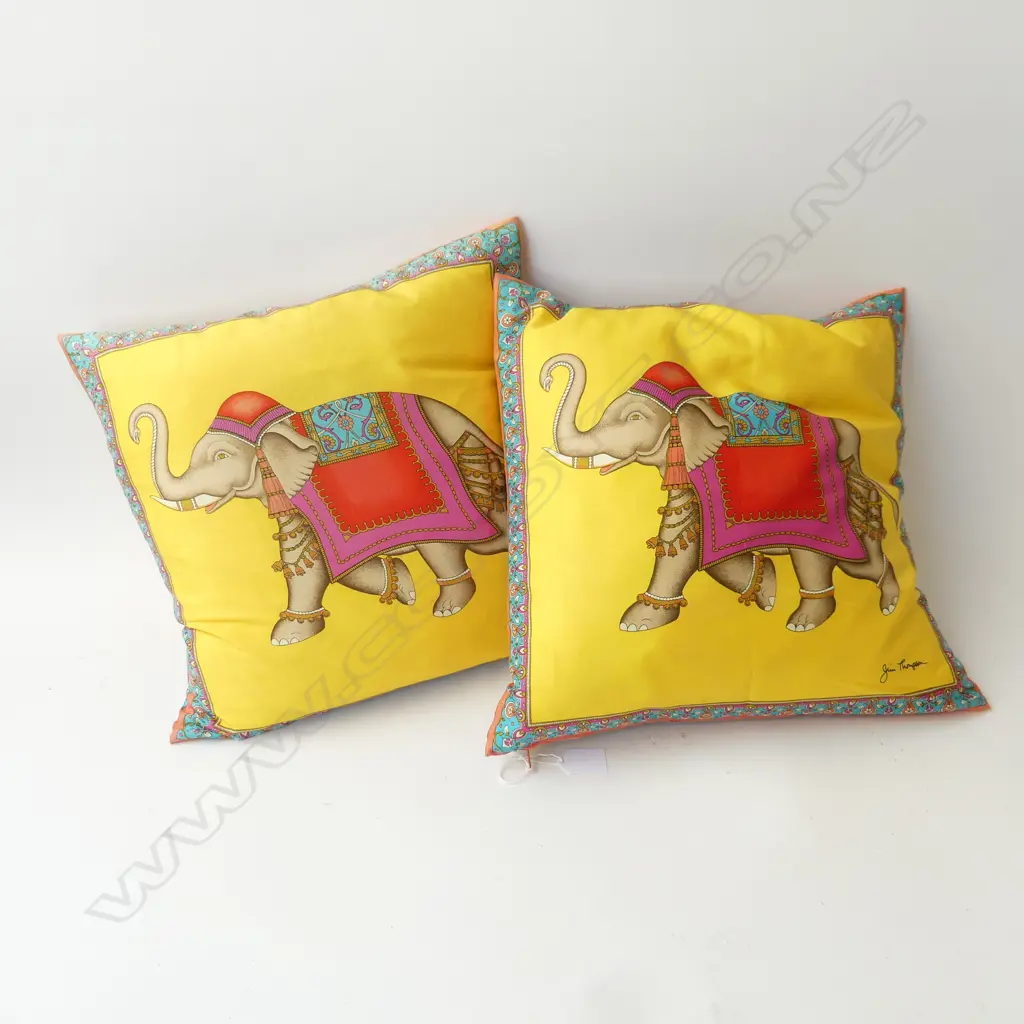 PR JIM THOMPSON PRINTED SILK CUSHIONS 380x390mm Image 1++