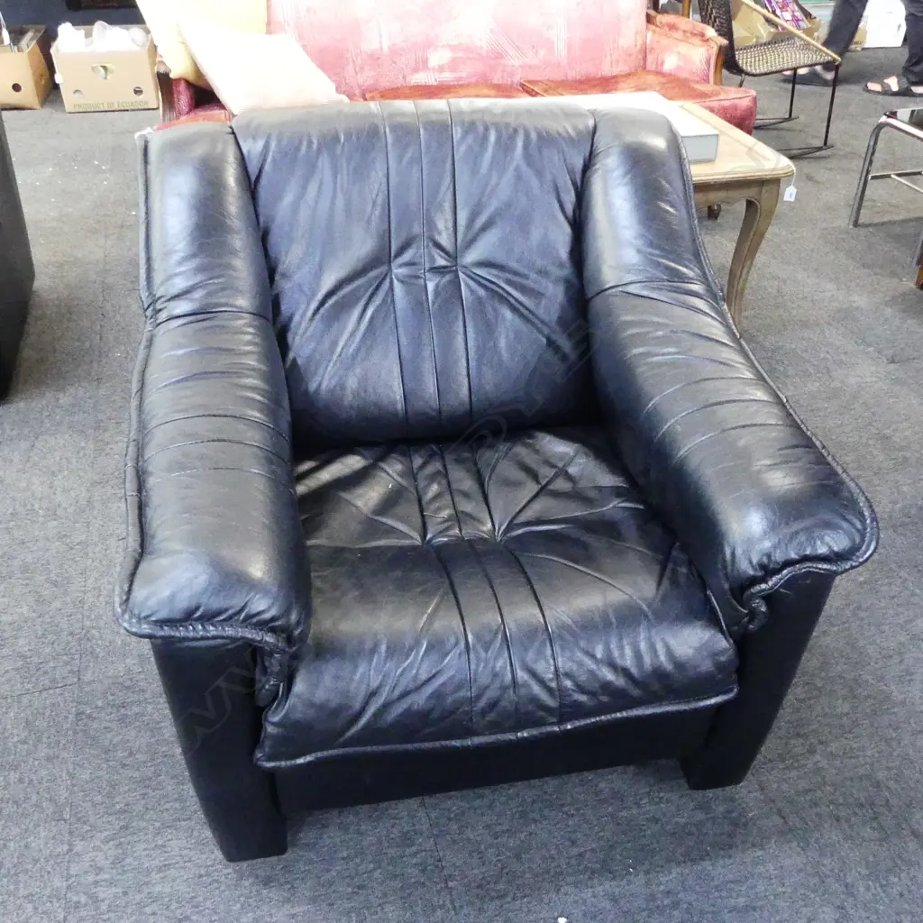 DESIGNER BLACK LEATHER ARMCHAIR 800x900x800mm Image 1++