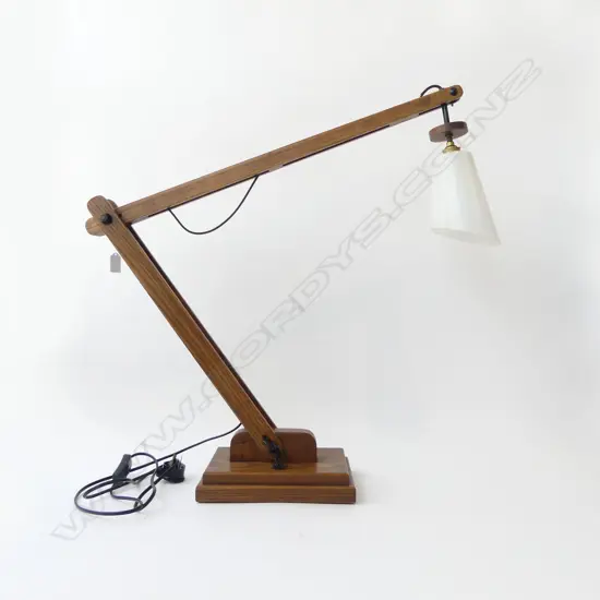ANGLE POISE LAMP