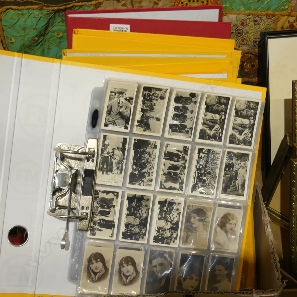 8 FOLDERS ASST. CIGARETTE CARDS Image 1++