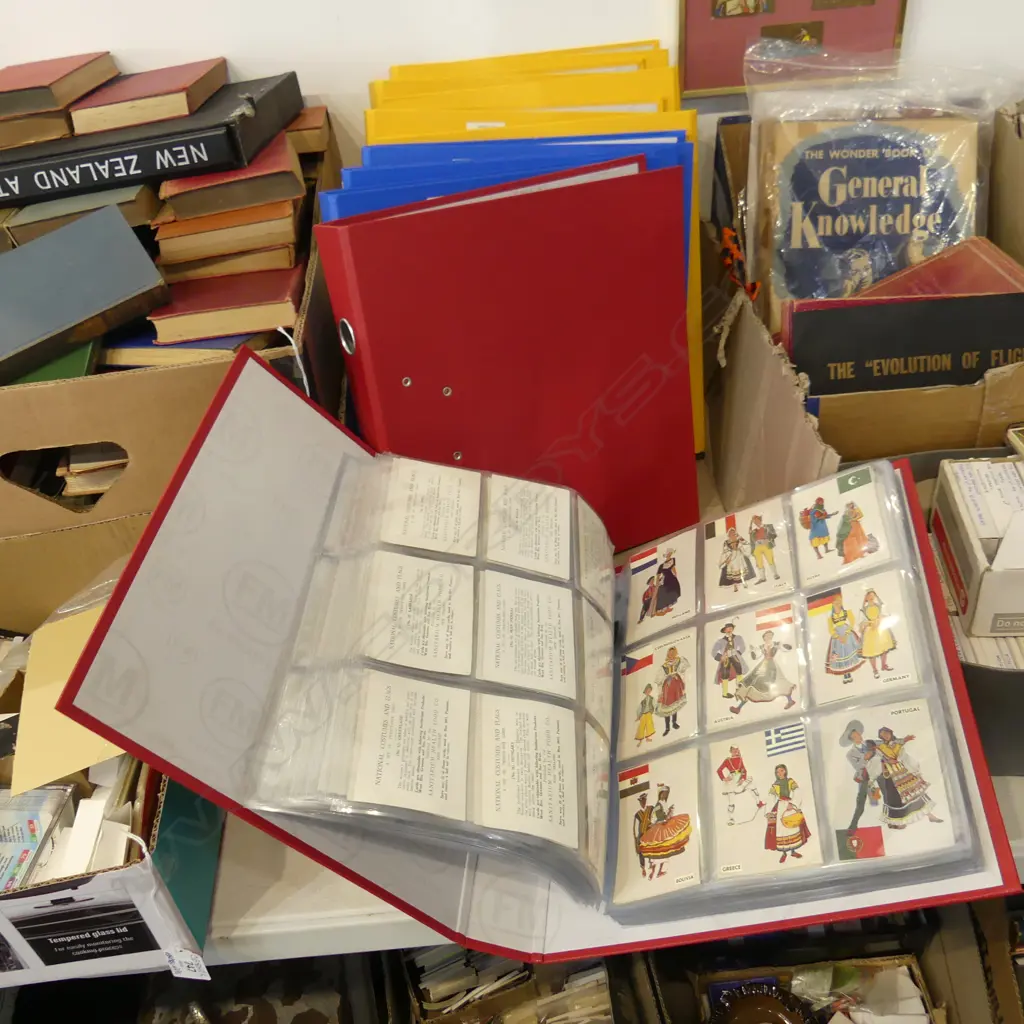 10 FOLDERS ASST. CIGARETTE CARDS Image 1++