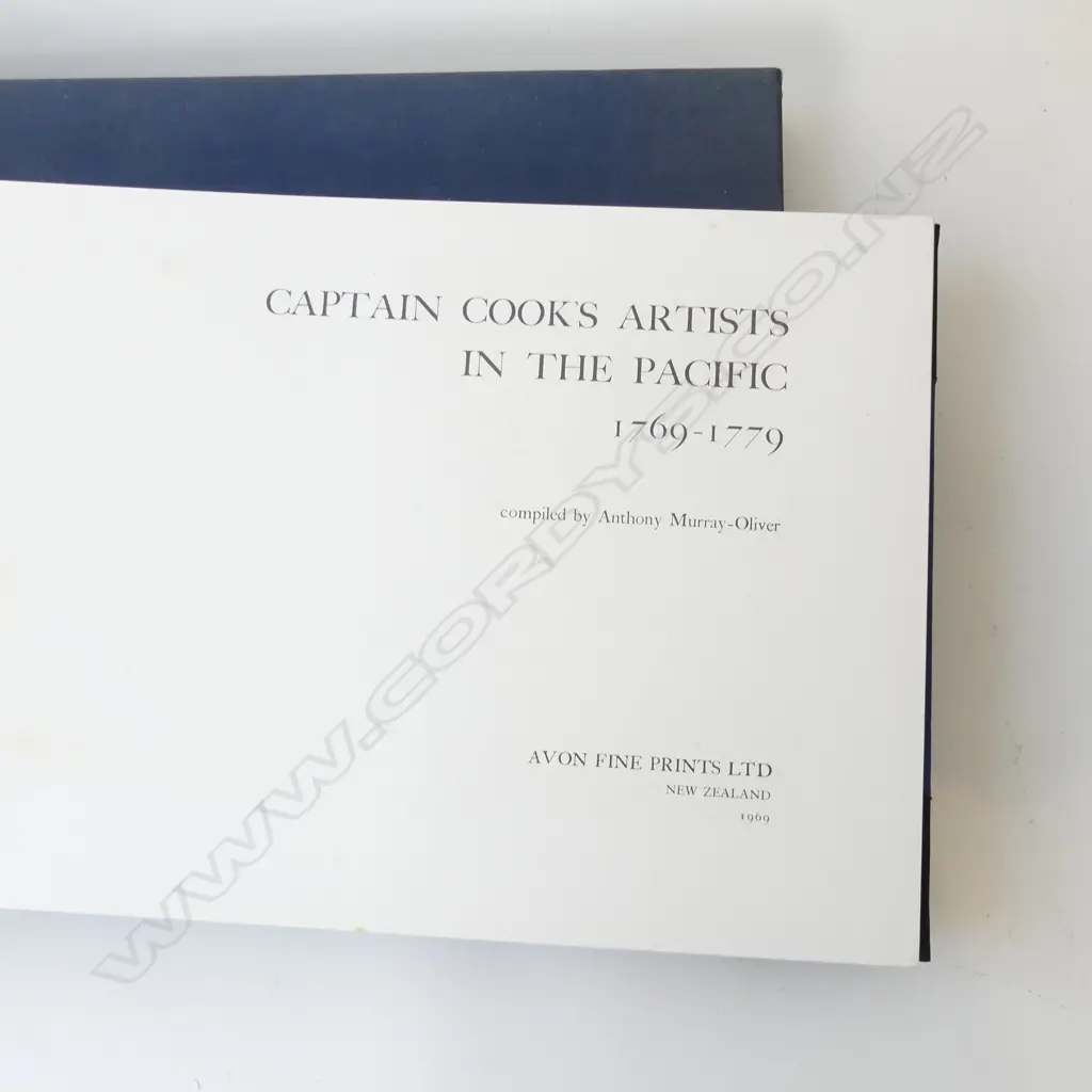 BOOK; CAPTAIN COOKS ARTISTS IN THE PACIFIC 1769-1779, AVON FINE PRINTS 1969 (BOXED) Image 1++