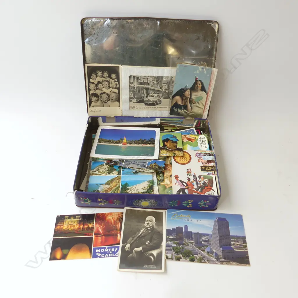 ASST. VINTAGE POSTCARDS IN TIN W.325mm Image 1++