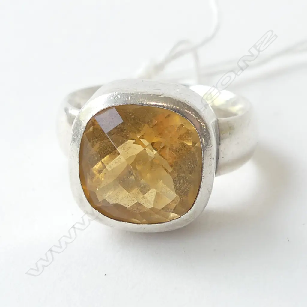 SILVER SET CITRINE RING SIZE P? Image 1++