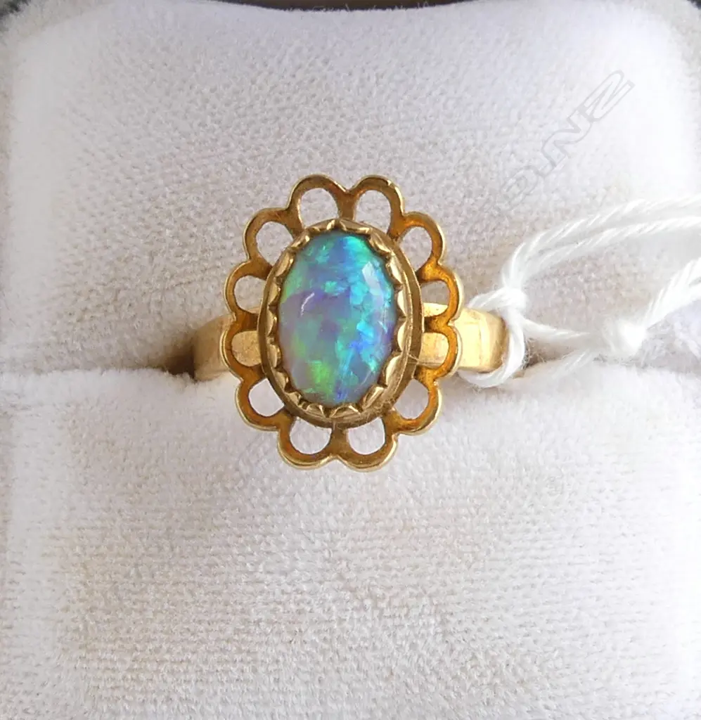 18ct YELLOW GOLD & OPAL RING 4.36gms SIZE K Image 1++