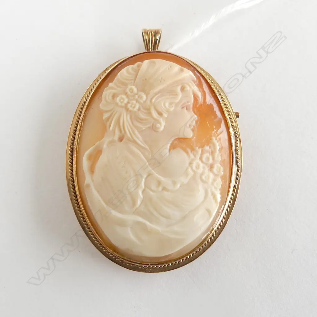 14CT CAMEO PENDANT BROOCH 50x40mm 14.7gms Image 1++