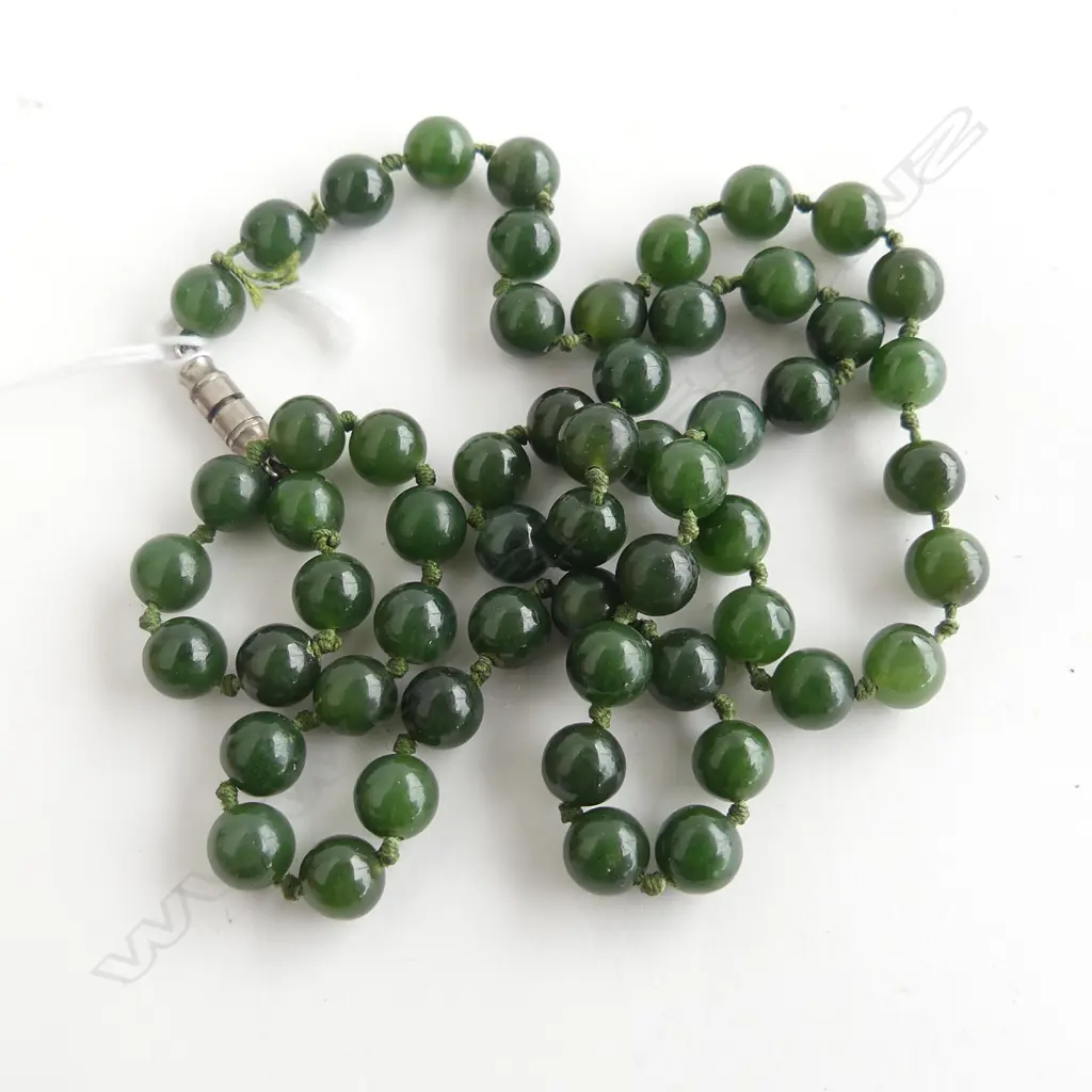 STRING OF  NZ JADE BEADS Image 1++