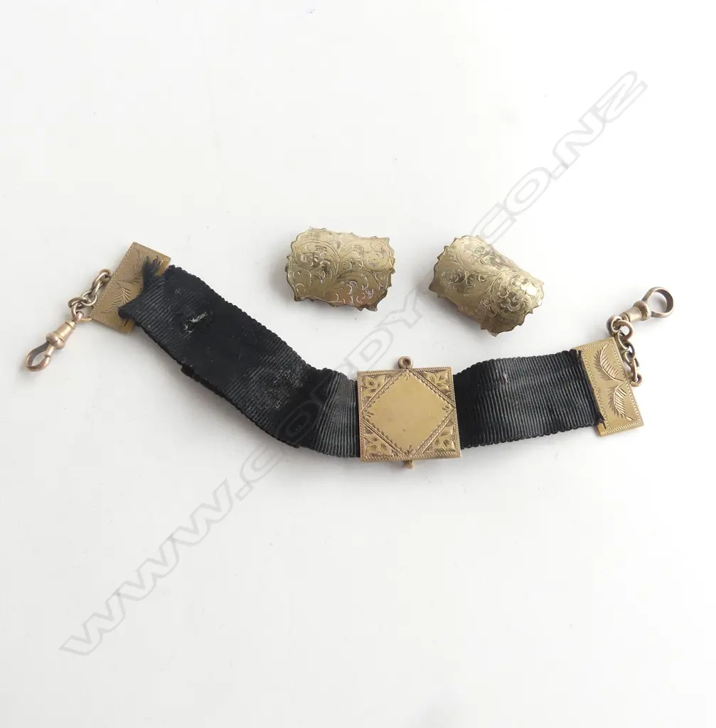 9CT & BLACK SILK ALBERTINA + 2 GOLD? TABS 12.5gms Image 1++