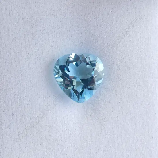 NATURAL BLUE TOPAZ 4.40ct, HEART FACETED CUT, AIG REPORT