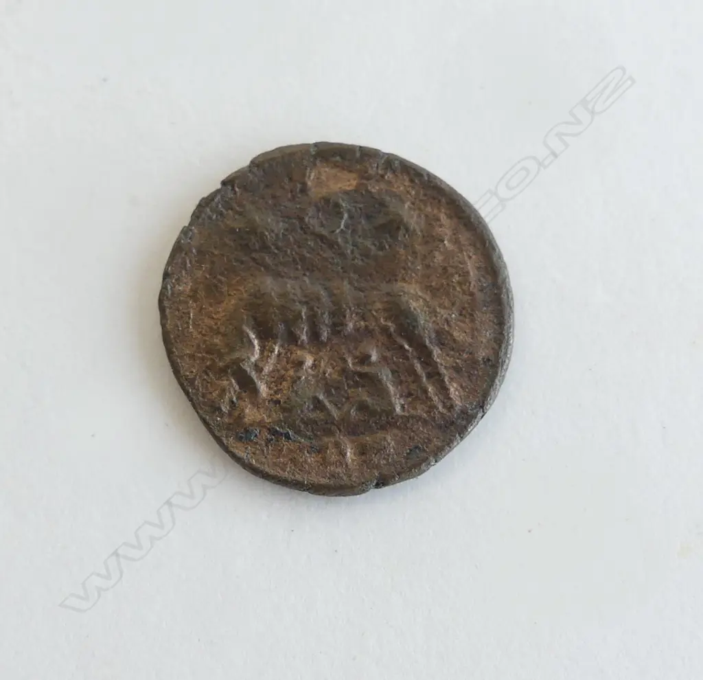 ROMAN BRONZE COIN CONSTANTINE I URBS ROMA Image 1++