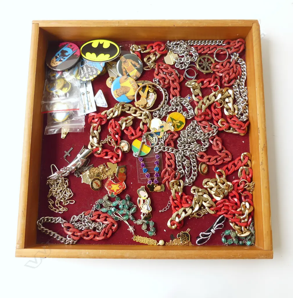 ASST. COSTUME JEWELLERY Image 1++