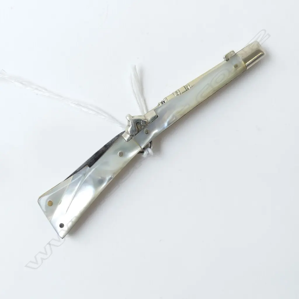 **RTV** 19thC MoP PENCIL / QUILL SHARPENER, SHOT GUN FORM L.90mm Image 1++