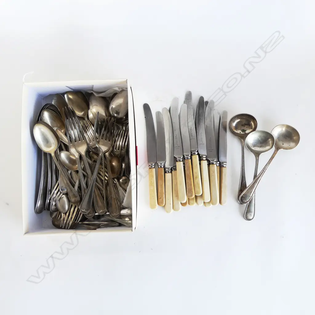 EP CUTLERY SET, BEADED OLD ENGLISH PATTERN Image 1++