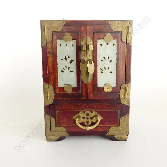 ORIENTAL JEWELLERY BOX 150x120x215mm