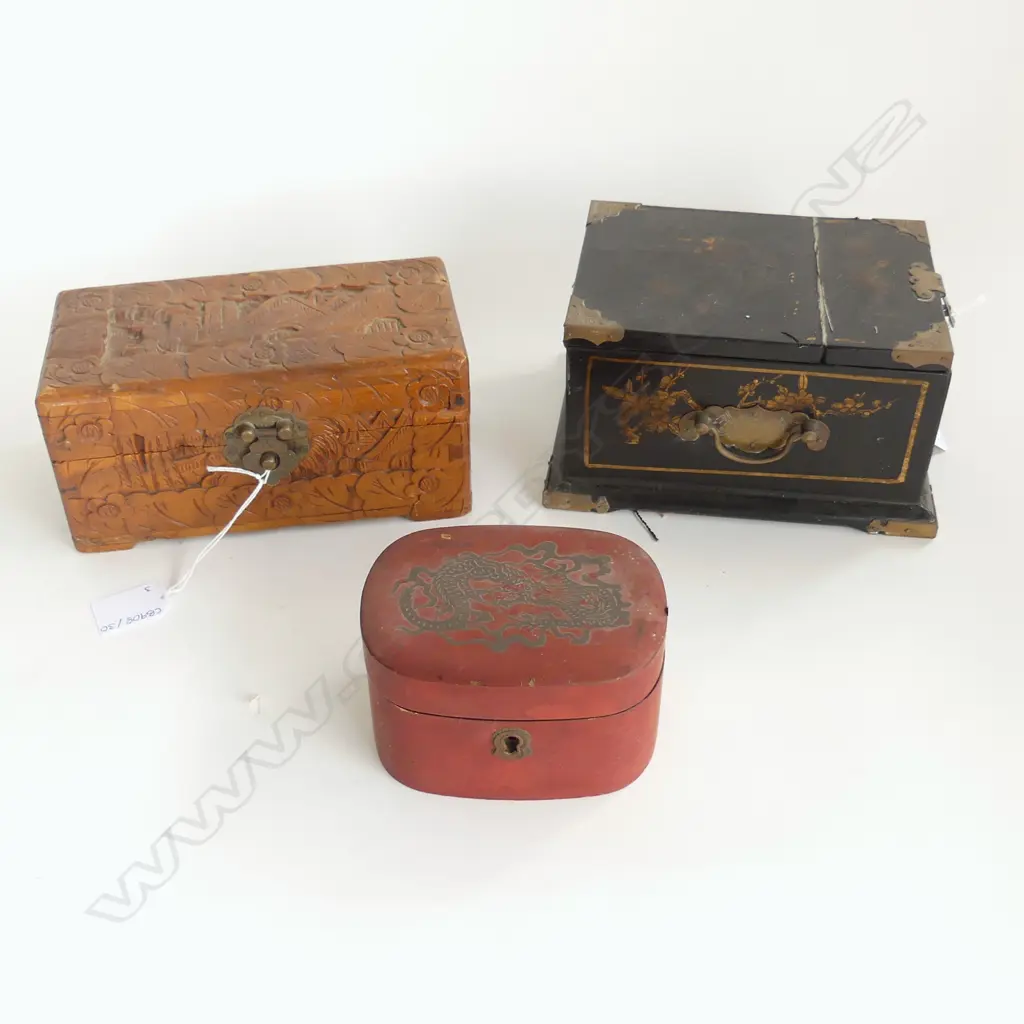 3 VINTAGE ORIENTAL BOXES; MINI CAMPHOR, BLACK LACQUER w. MIRROR TOP, RED Image 1++