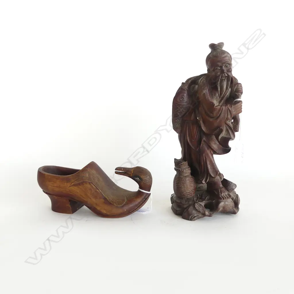 2 OLD WOOD CARVINGS: CHINESE FISHERMAN + DUTCH? BIRD CLOG Image 1++