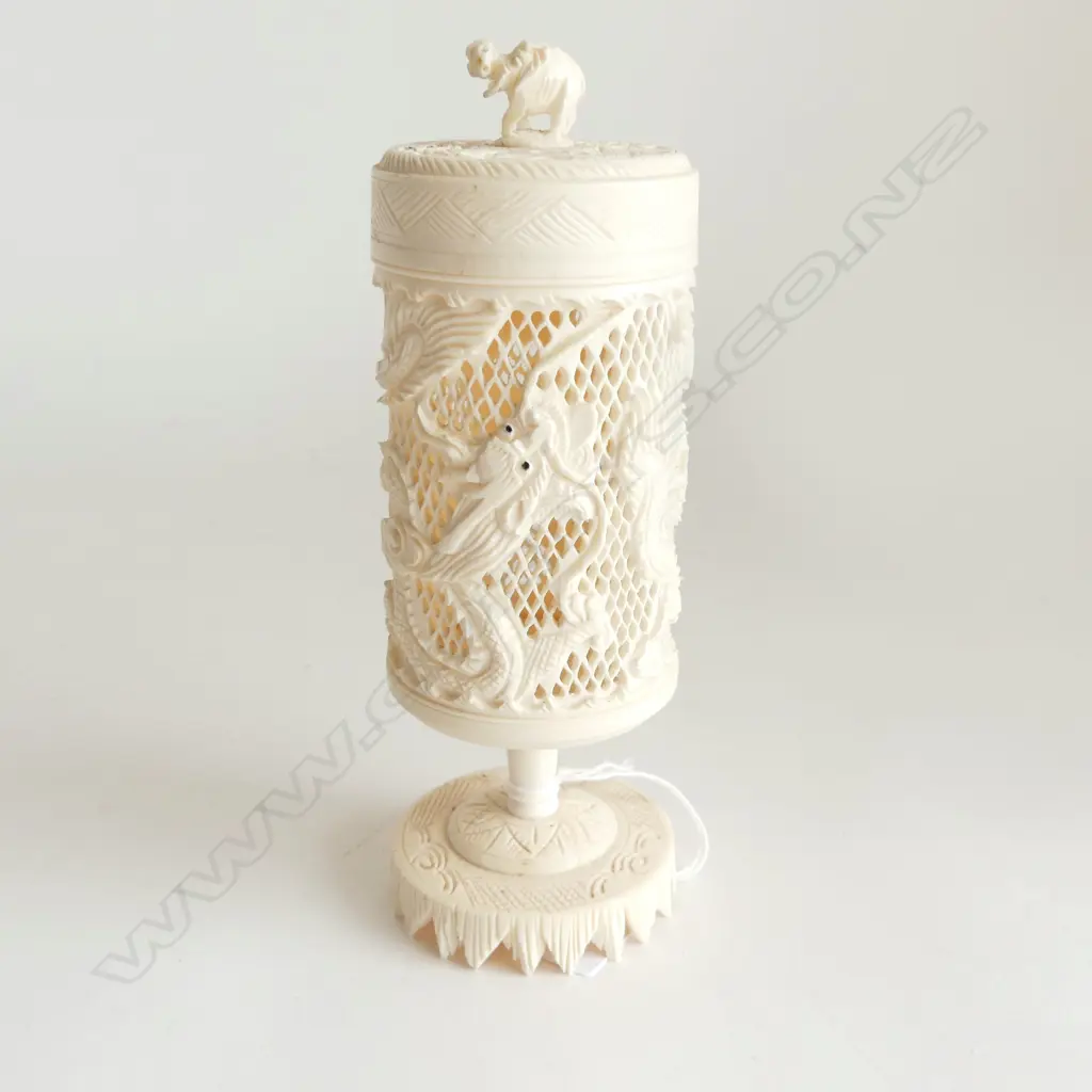 ORIENTAL CARVED IVORY CRICKET CAGE H.165mm Image 1++