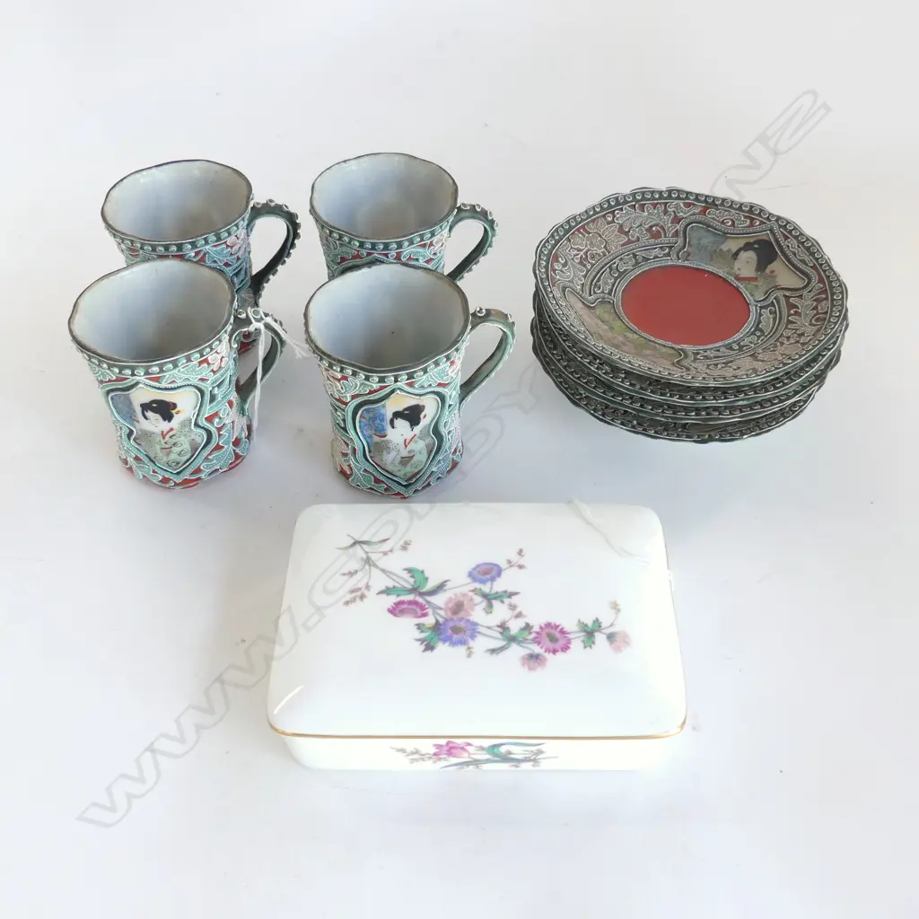 WEDGWOOD TRINKET BOX & SET 4 VINTAGE JAPANESE PORCELAIN CUPS & SAUCERS Image 1++