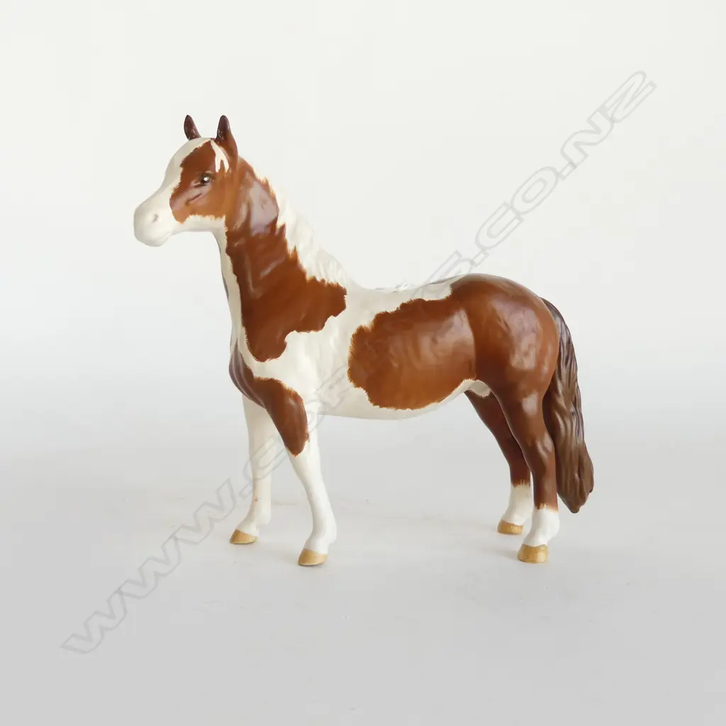 BESWICK HORSE 'PINTO PONY' H.165mm Image 1++