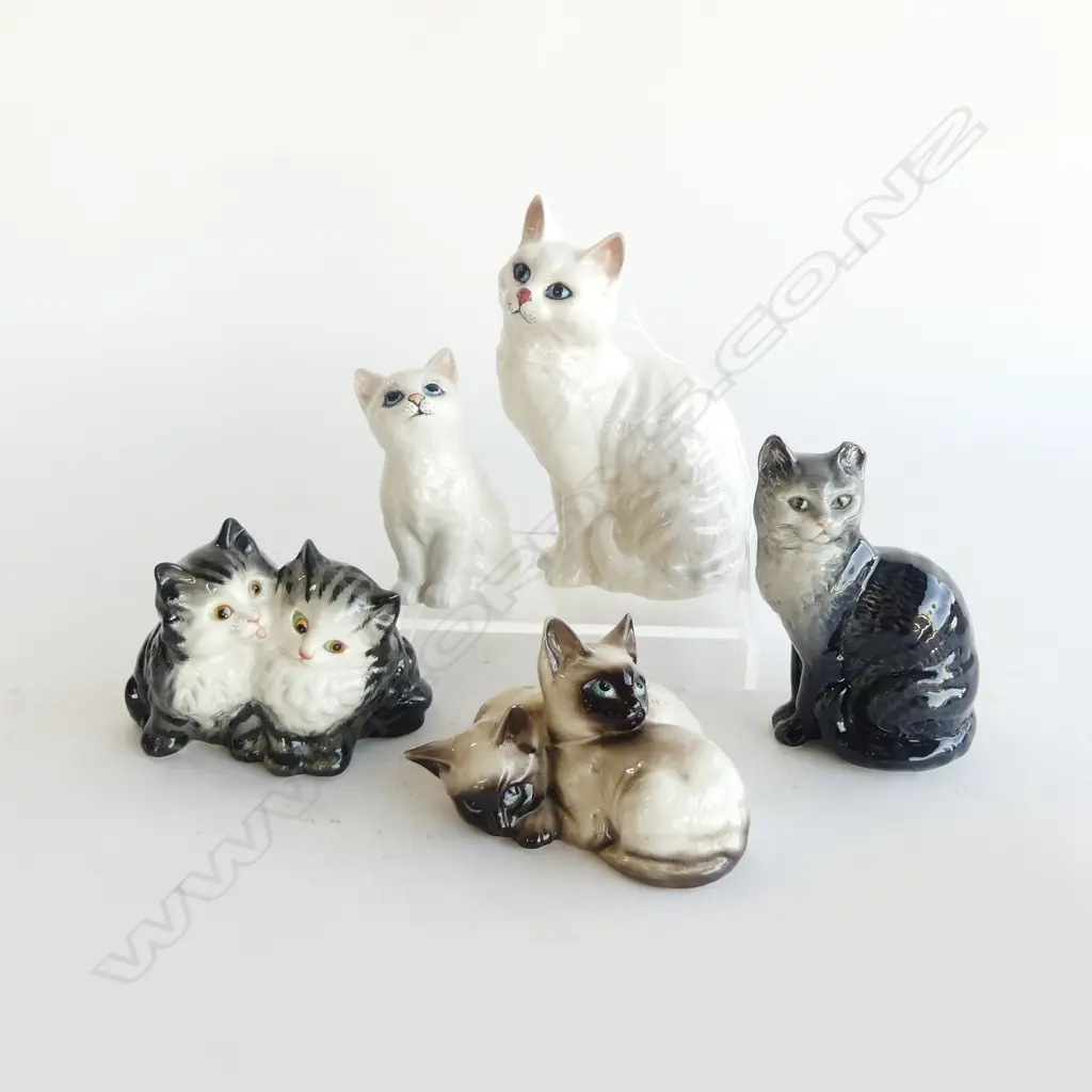 5 BESWICK CATS; 1 w. EAR CHIPPED H.155mm Image 1++
