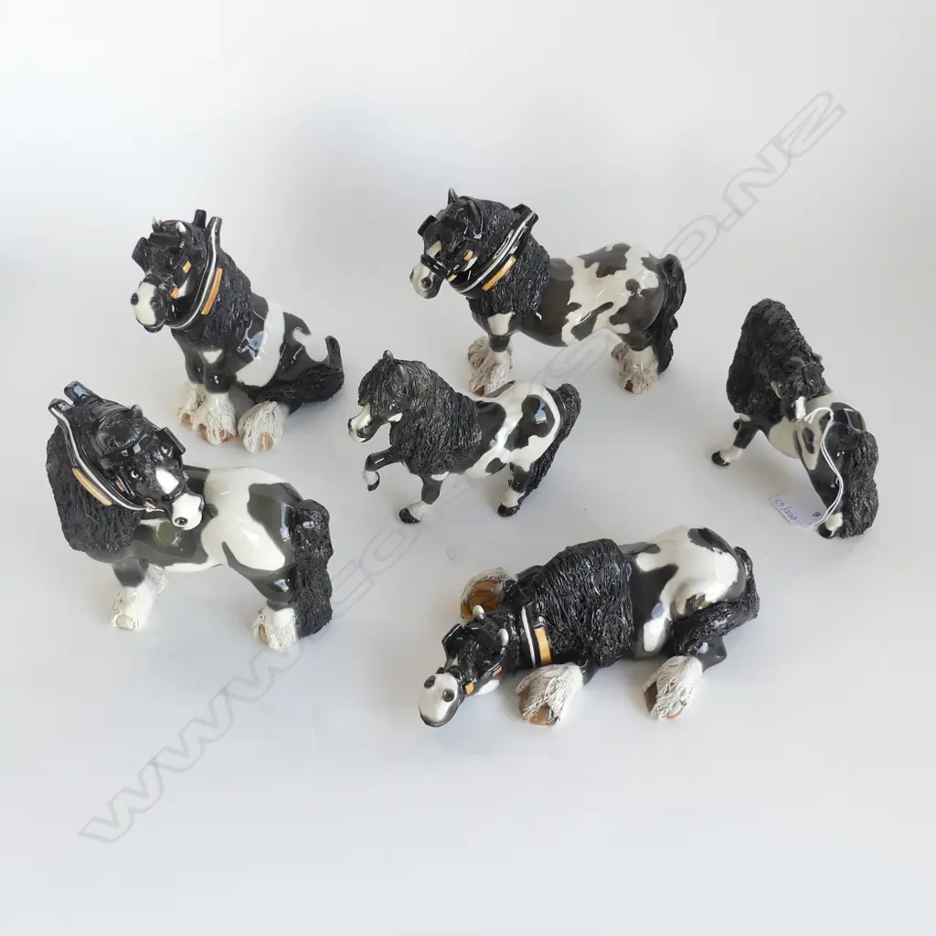6 CERAMIC HORSES BY CHEVAL, STH AFRICA H.175mm Image 1++