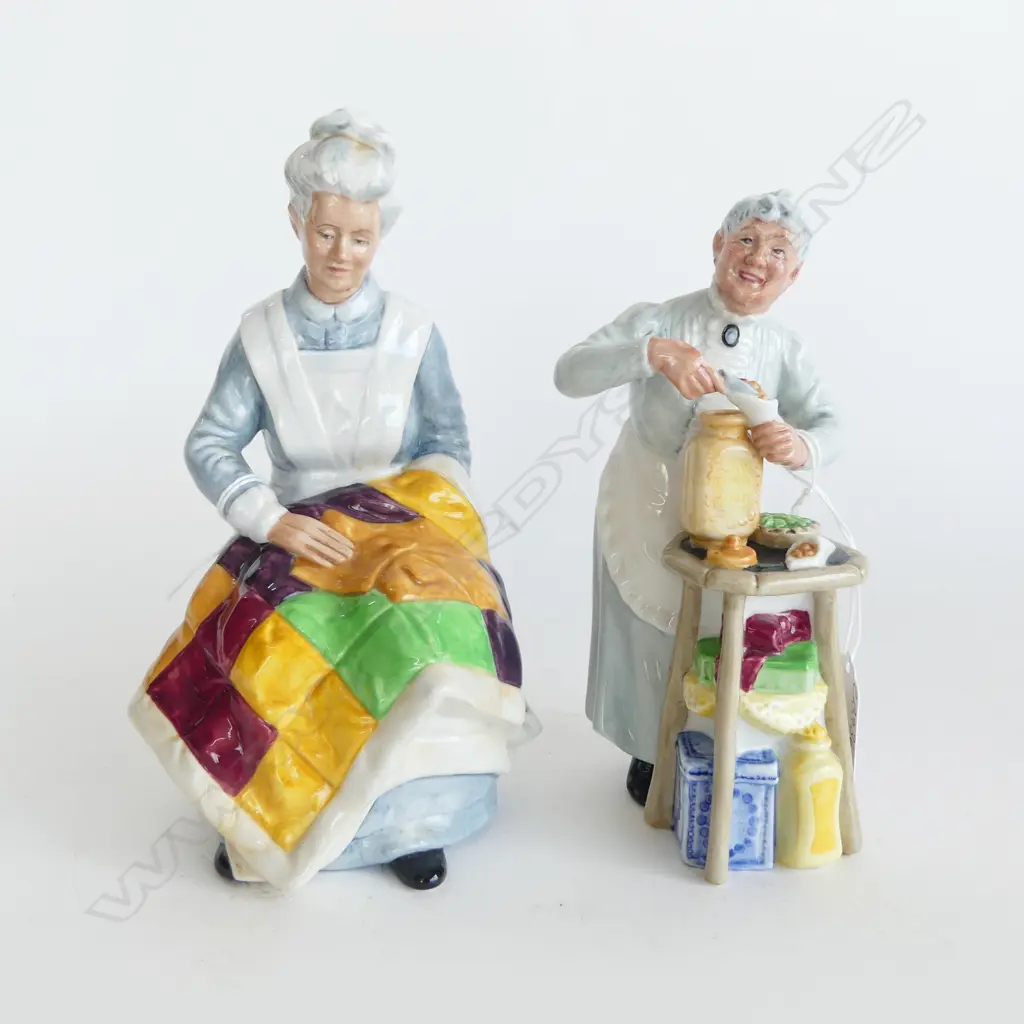2 ROYAL DOULTON FIGURINES 'A PENNY'S WORTH' H.190mm & 'EVENTIDE' H.200mm Image 1++