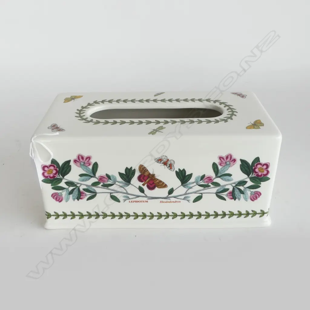 PORTMEIRION TISSUE BOX COVER W.265mm Image 1++