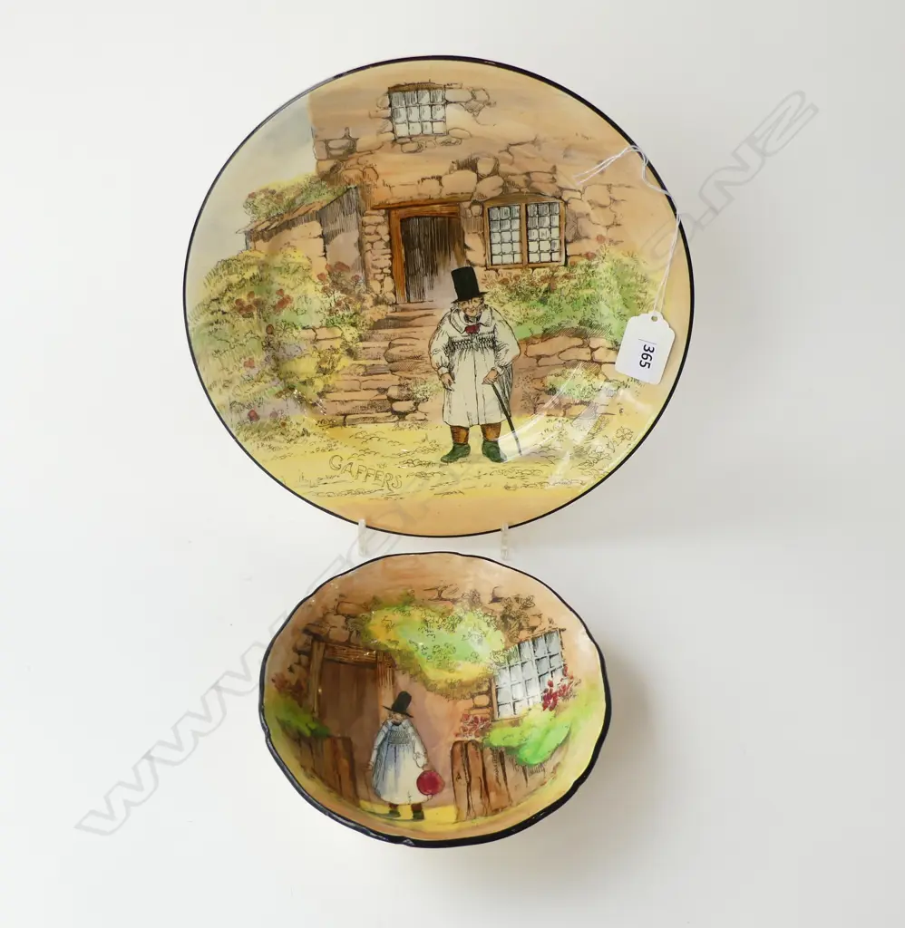 LG DOULTON GAFFERS DINNER PLATE (Dia 240mm) & 1 SMALL BOWL, 190mm Image 1++