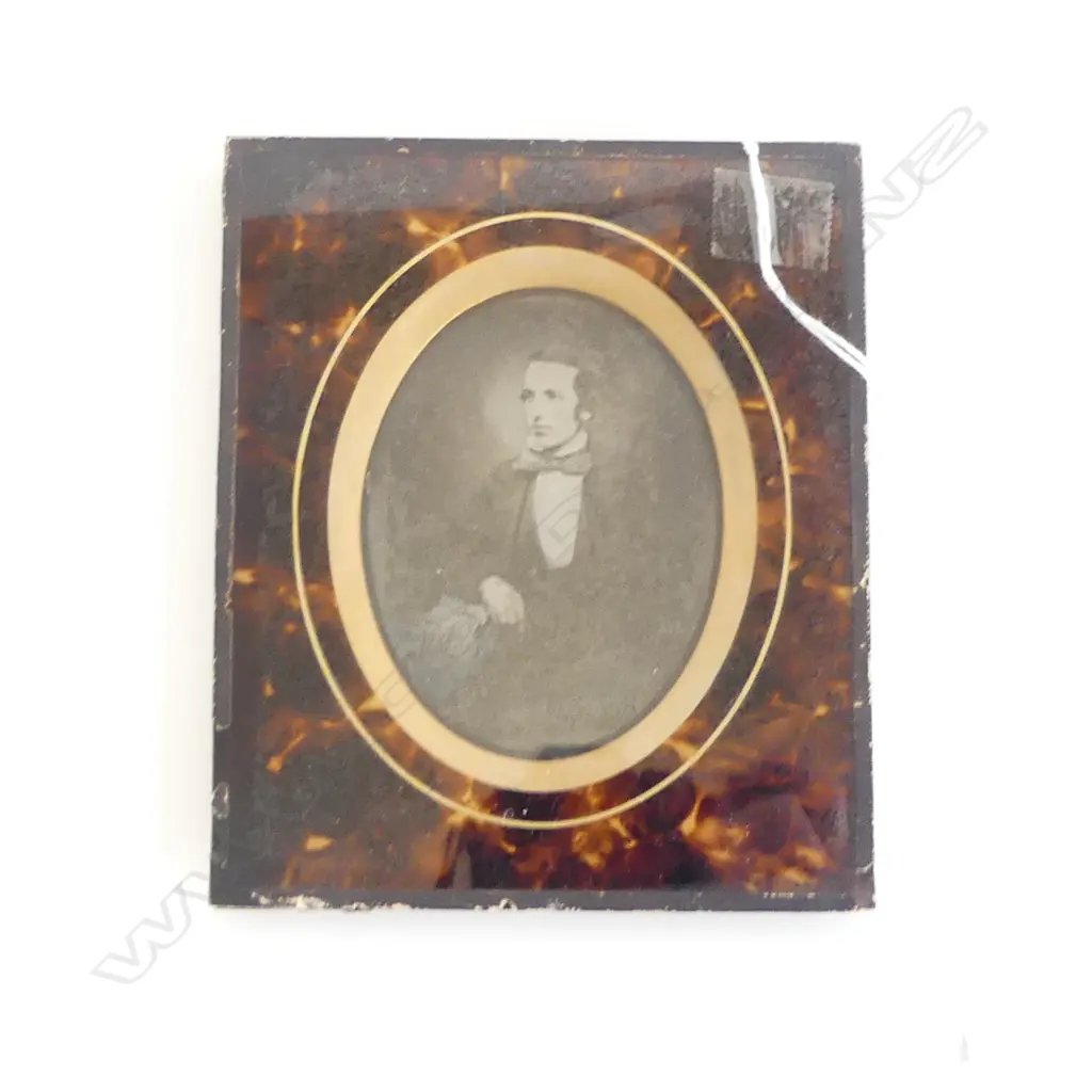 MID 19thC AMBROTYPE GENT 150x130mm 'BOWMANS PHOTOGRAPHY PORTRAIT ROOMS 57 BUCHANAN ST. GLASGOW' Image 1++