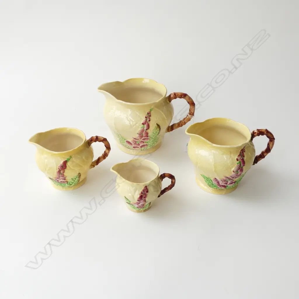 4 CARLTON WARE JUGS H.120mm Image 1++