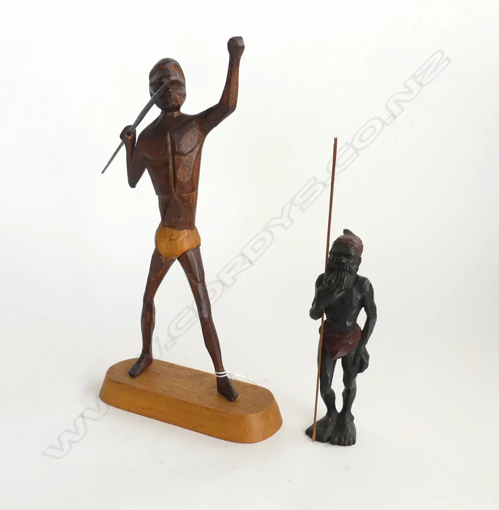 2 SMALL CARVED WOOD ABORIDGINAL FIGURES H290MM TALLEST Image 1++