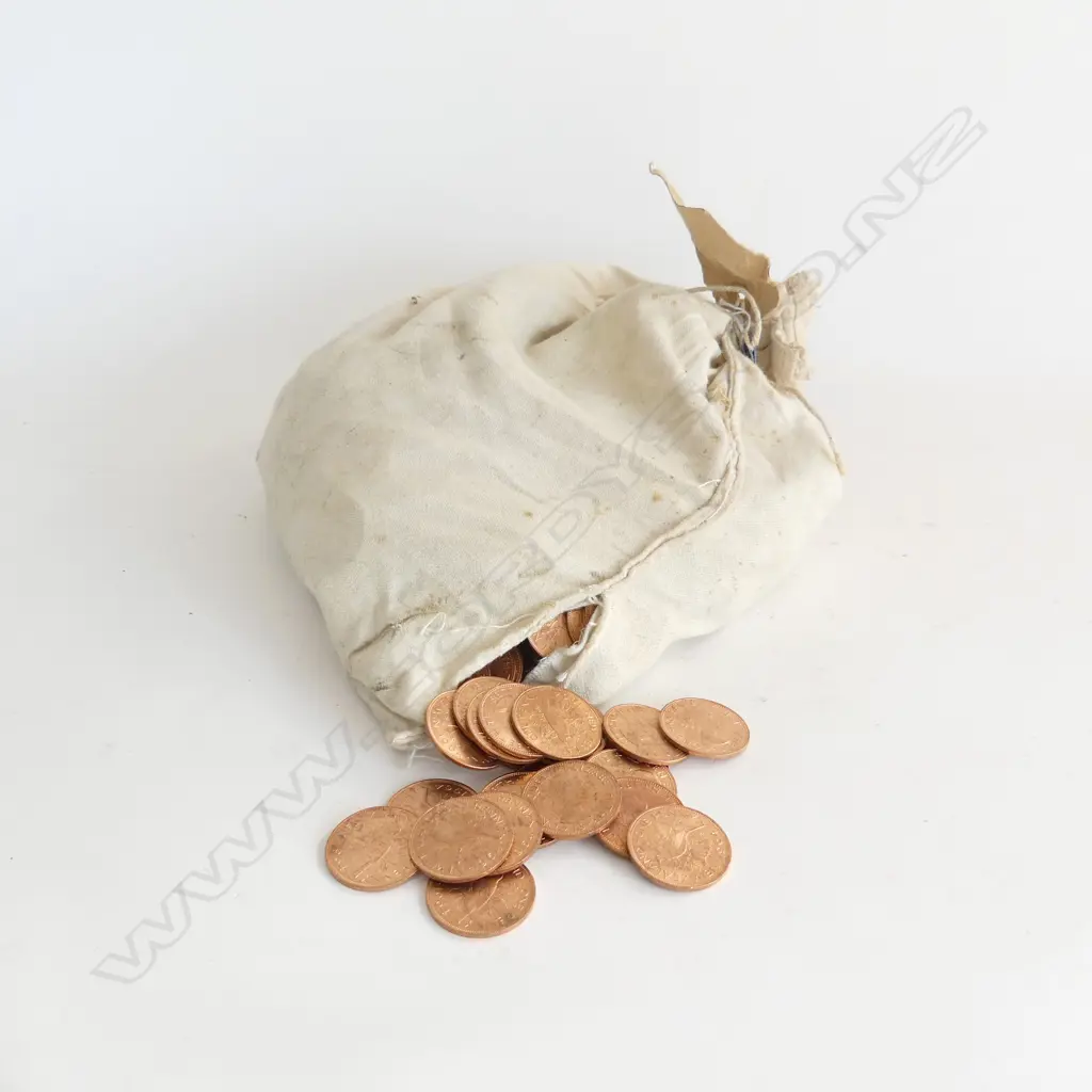 BAG OF NZ 1964 COPPER PENNIES Image 1++