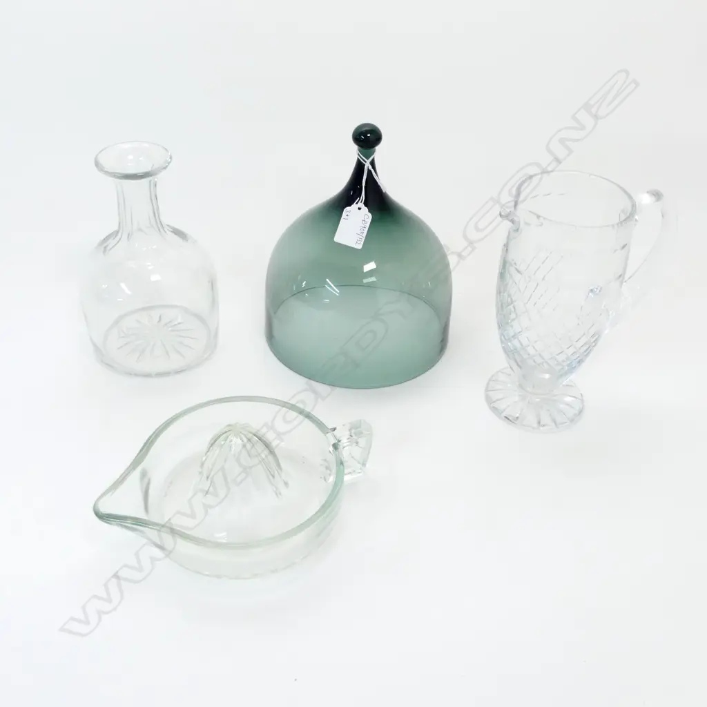 4 PCES GLASS; GREEN DOME, LEMON SQUEEZER, CRYSTAL JUG, NZR CARAFE H.185mm Image 1++