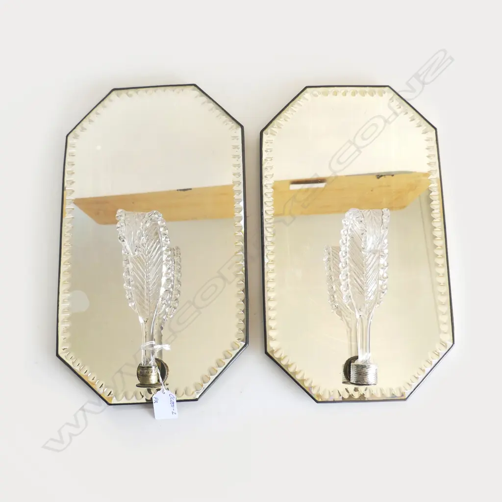 PR DECO MIRRORS w GLASS FERN FINIAL H.365 x 200mm (1 missing disc that covers fern attmt) Image 1++