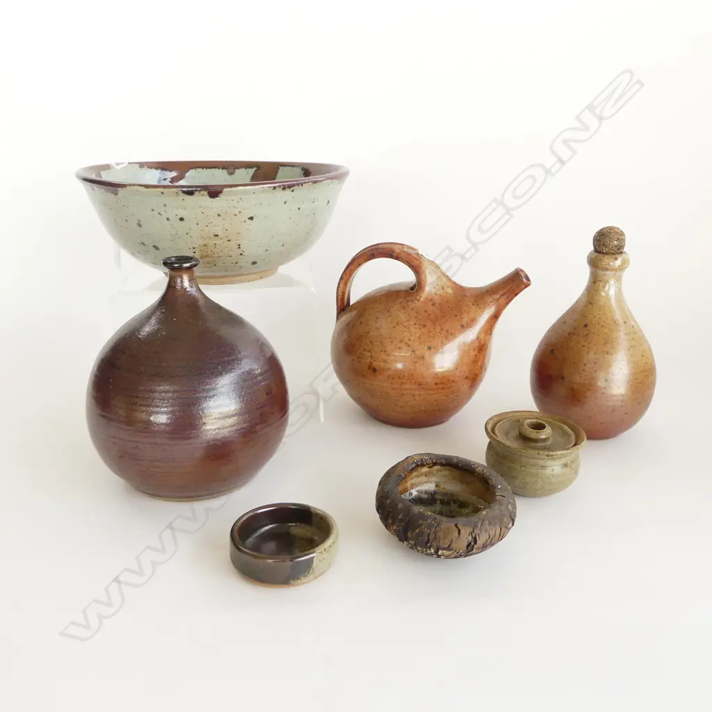 7 PCS NZ STUDIO POTTERY BOWL VASE TEAPOT ETC Image 1++