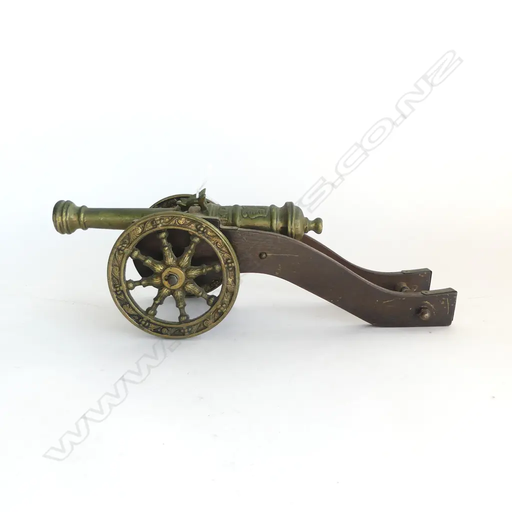 BRONZE & WOOD MODEL CHINESE CANNON, L.310mm Image 1++