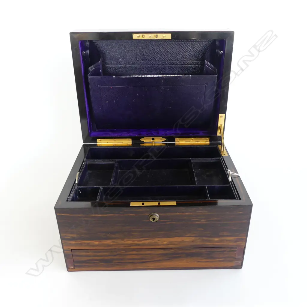 A 19thC coromandel wood jewellery & document case, Image 1++