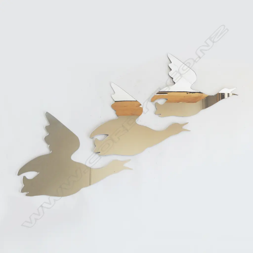 3 MIRRORED FLYING WALL DUCKS L.400mm Image 1++