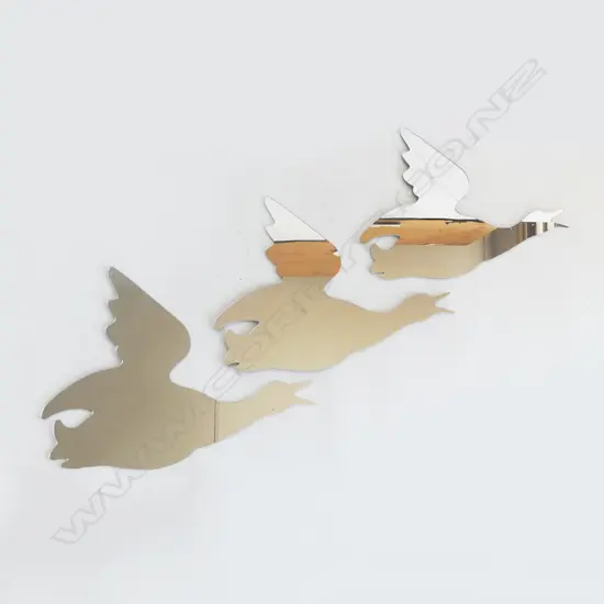 3 MIRRORED FLYING WALL DUCKS L.400mm
