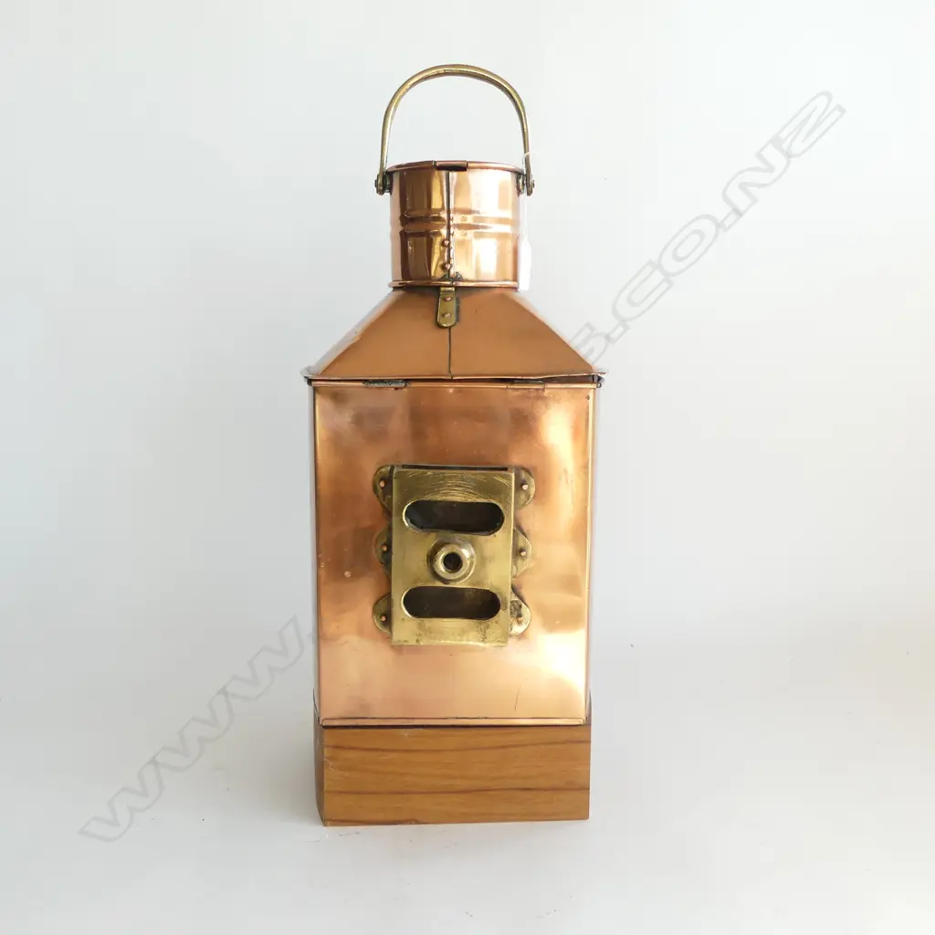 LG COPPER & BRASS OLD SHIP'S STERN LANTERN, 200 x 220 x 230mm ( INCLUDING LATER WOODEN BASE) Image 1++