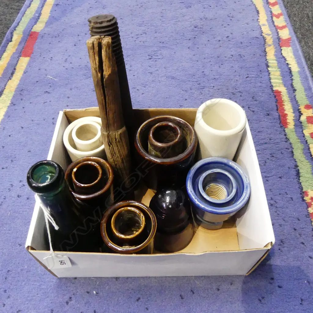 ASST. INSULATORS, GLASS BOTTLE H.195mm Image 1++