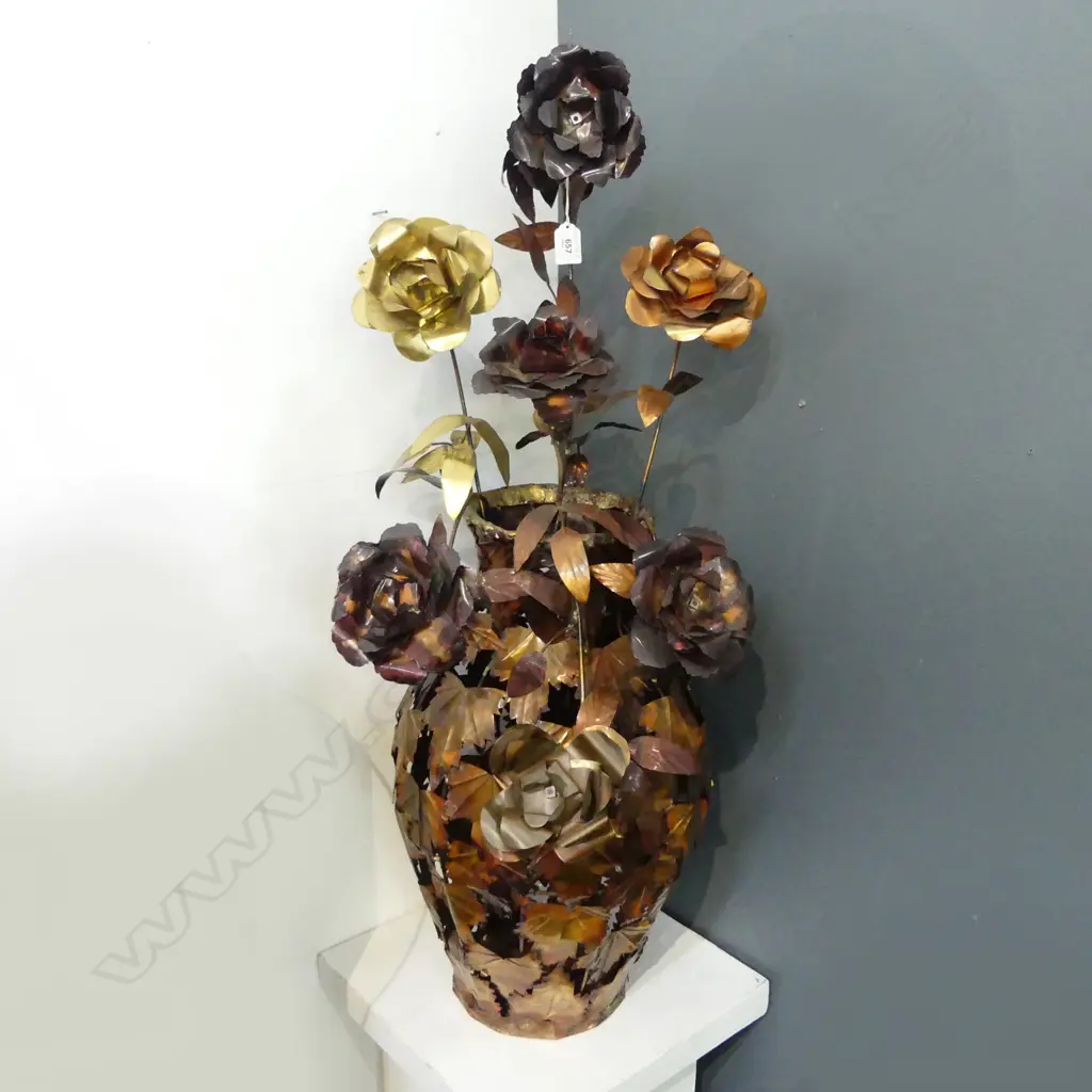 METAL VASE w. FLOWERS H.900mm Image 1++