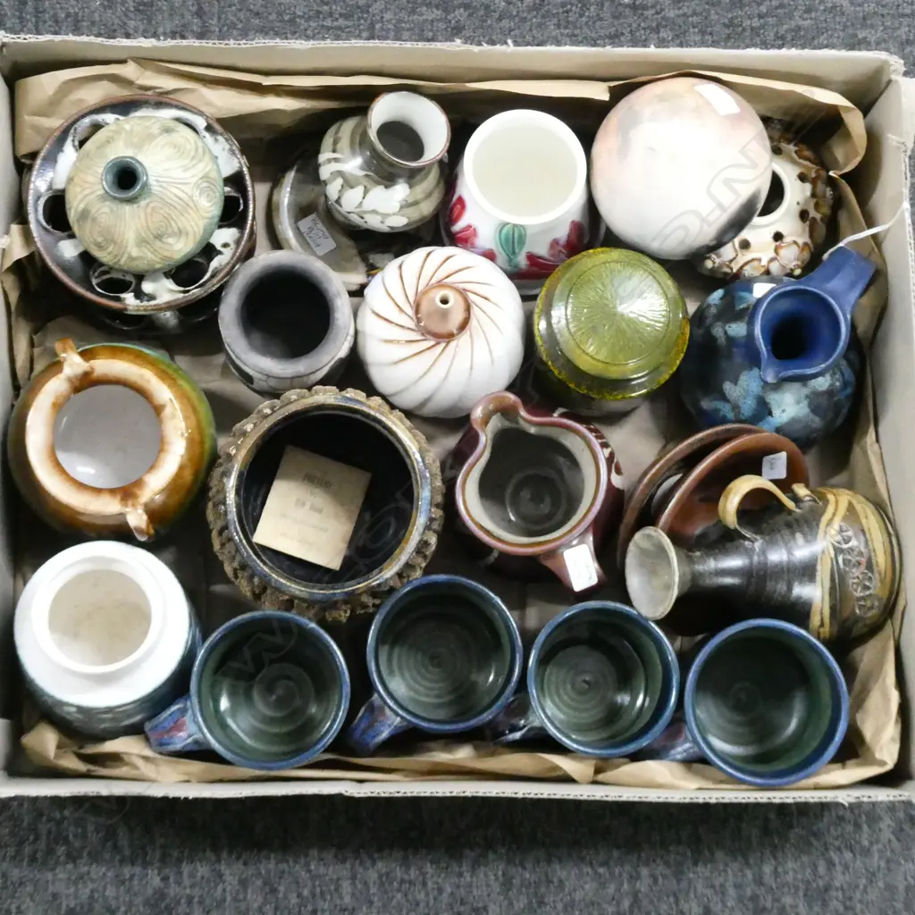 LG COLLECTION SML PCS NZ STUDIO POTTERY INCLUDS GRAEME STORM JUG Image 1++