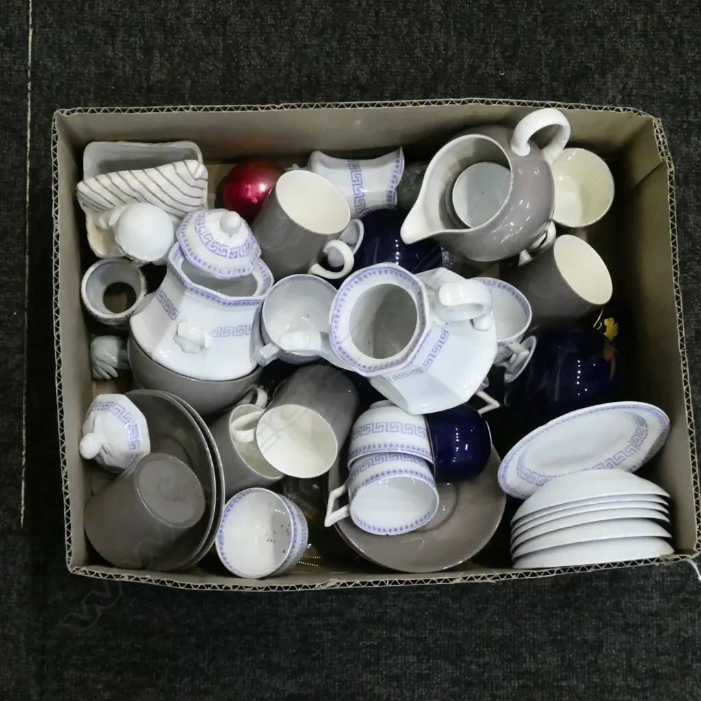 ANTIQUE CHILDS TEA SET AF, WEDGWOOD COFFEE SET, ETC Image 1++